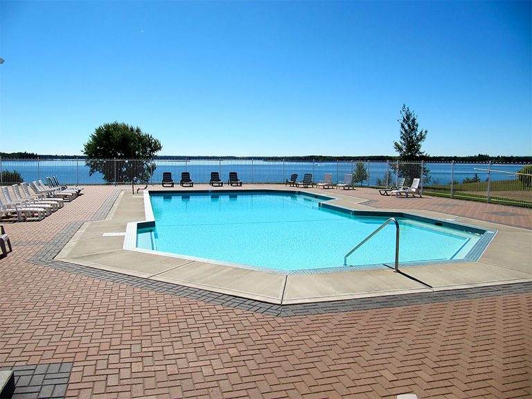 Retire at Gleniffer Lake Resort