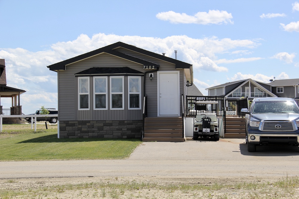 Property for Rent Gleniffer Lake Properties Cabins for Rent in Alberta